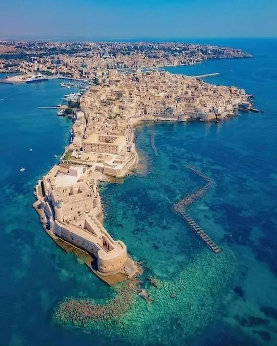 סירקוזה 5E Villa Charme-Sea And Ortigia View-Whirlpool Roof Terrace