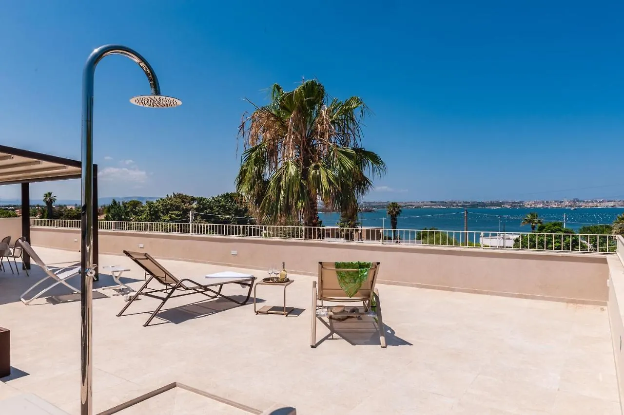 סירקוזה 5E Villa Charme-Sea And Ortigia View-Whirlpool Roof Terrace